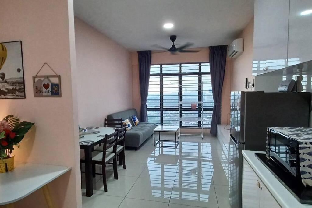 Homestay Arc Cozyhome Austin Hills 4-5Pax Johor Bahru Exterior foto